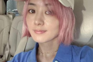 赵丽颖粉色短发造型引爆热搜，展现无龄感时尚魅力