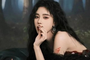 鞠婧祎盛世美颜写真：暗黑系吸血鬼造型惊艳全网