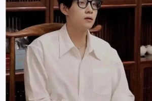 马小宇：短剧顶流崛起，190cm奶狼系演员的爆红之路