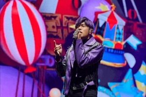 周杰伦南宁演唱会：3小时青春回忆杀震撼6.5万歌迷
